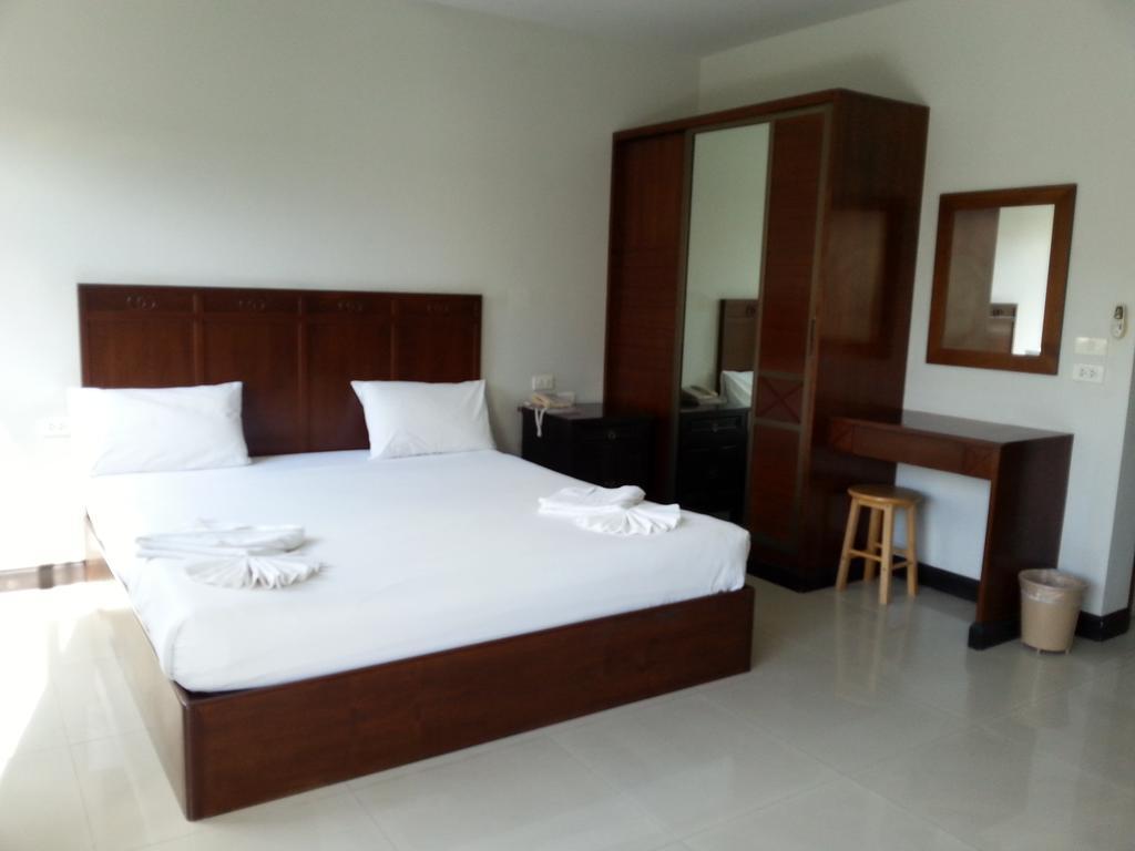 C.A.P Mansion Phuket Exterior foto