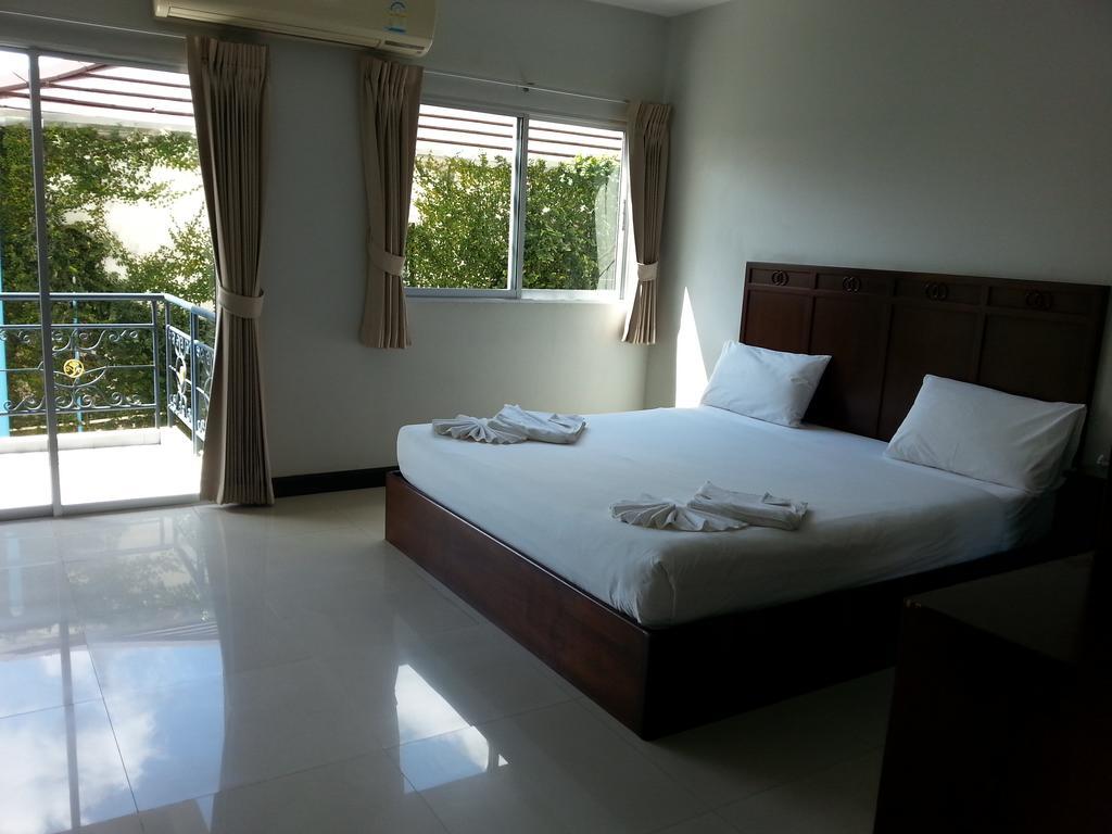 C.A.P Mansion Phuket Exterior foto