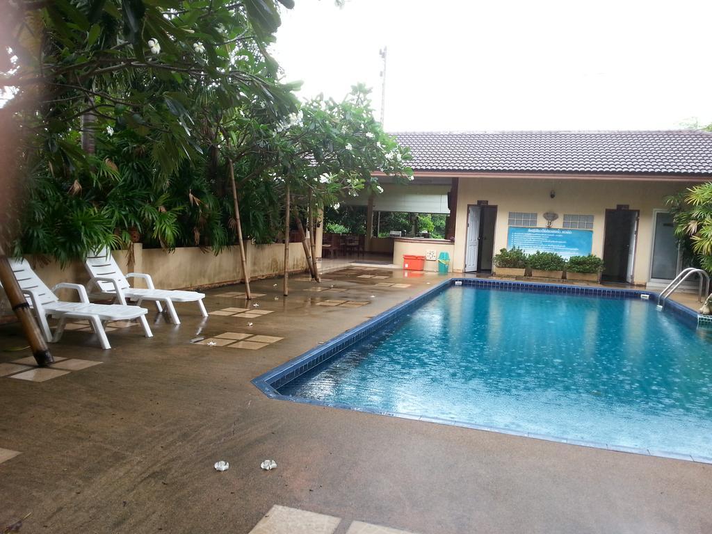 C.A.P Mansion Phuket Exterior foto